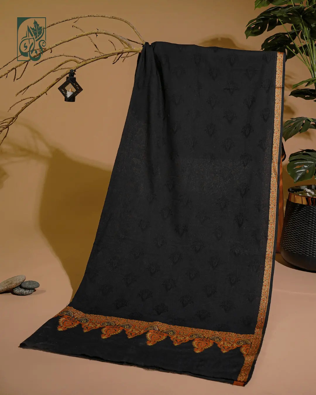 Shadow Noir – Noor-e-Kashmir Chaddar