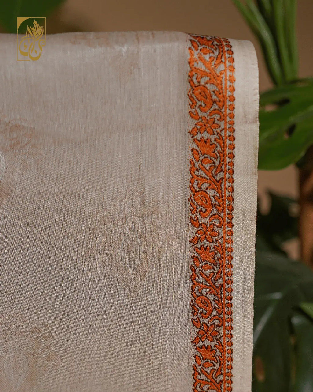 Ivory Ember Breeze – Noor-e-Kashmir Shawl