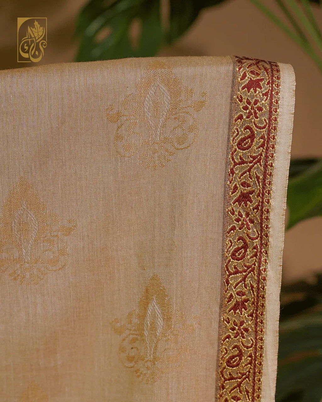 Golden Tranquil – Noor-e-Kashmir Shawl