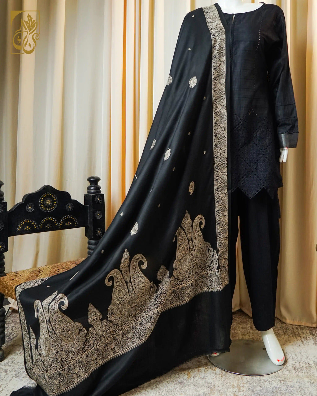Paisley Queen Deep Black Cashmilon Shawl