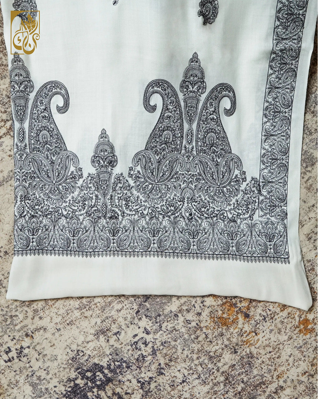 Snow White and Raven Black Kashmiri Queen