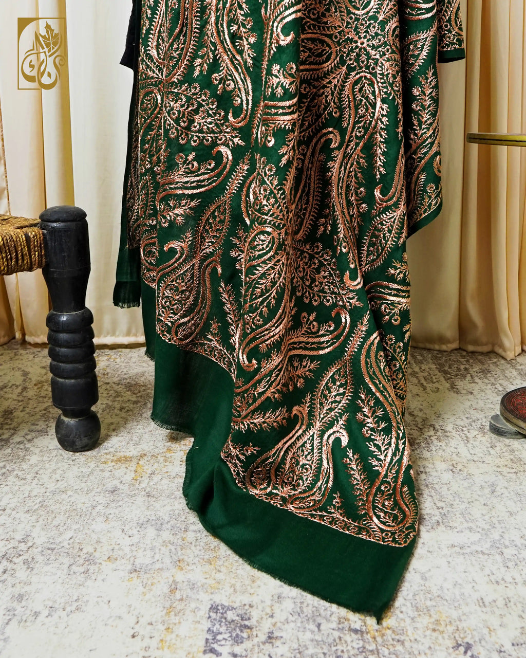 Rauṇaq-e-Zumurrud Splendor of Emerald & Copper Vine Density