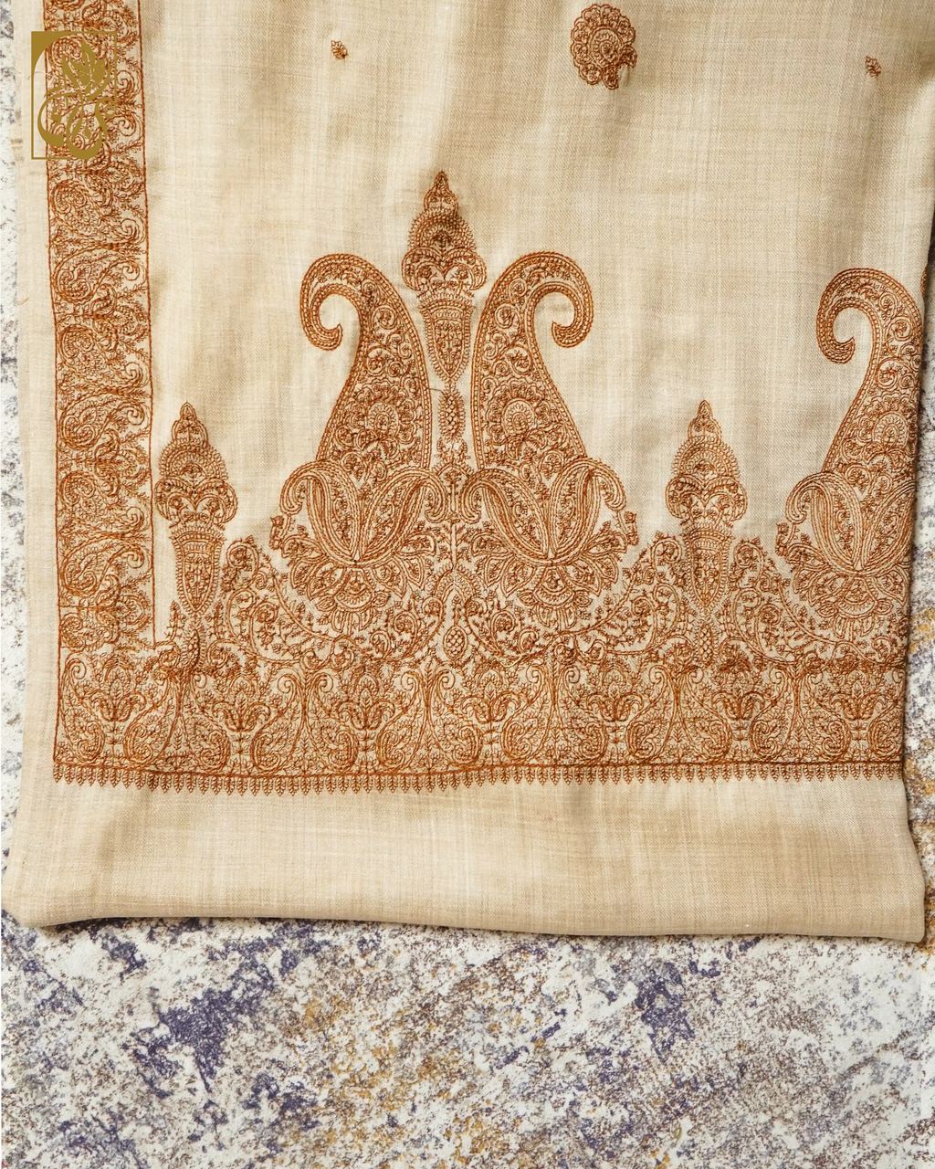 Almond Caramel — Beige Shawl