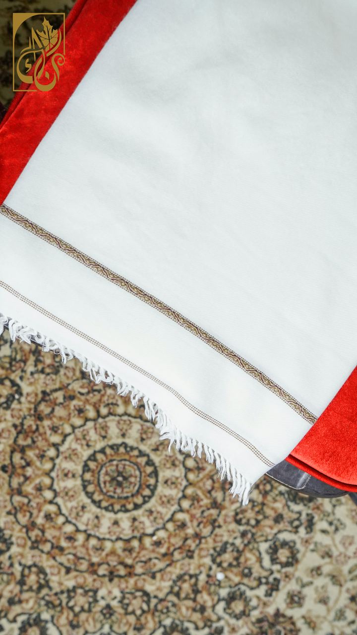 Lutf — Pure Wool 80×80 Shawl